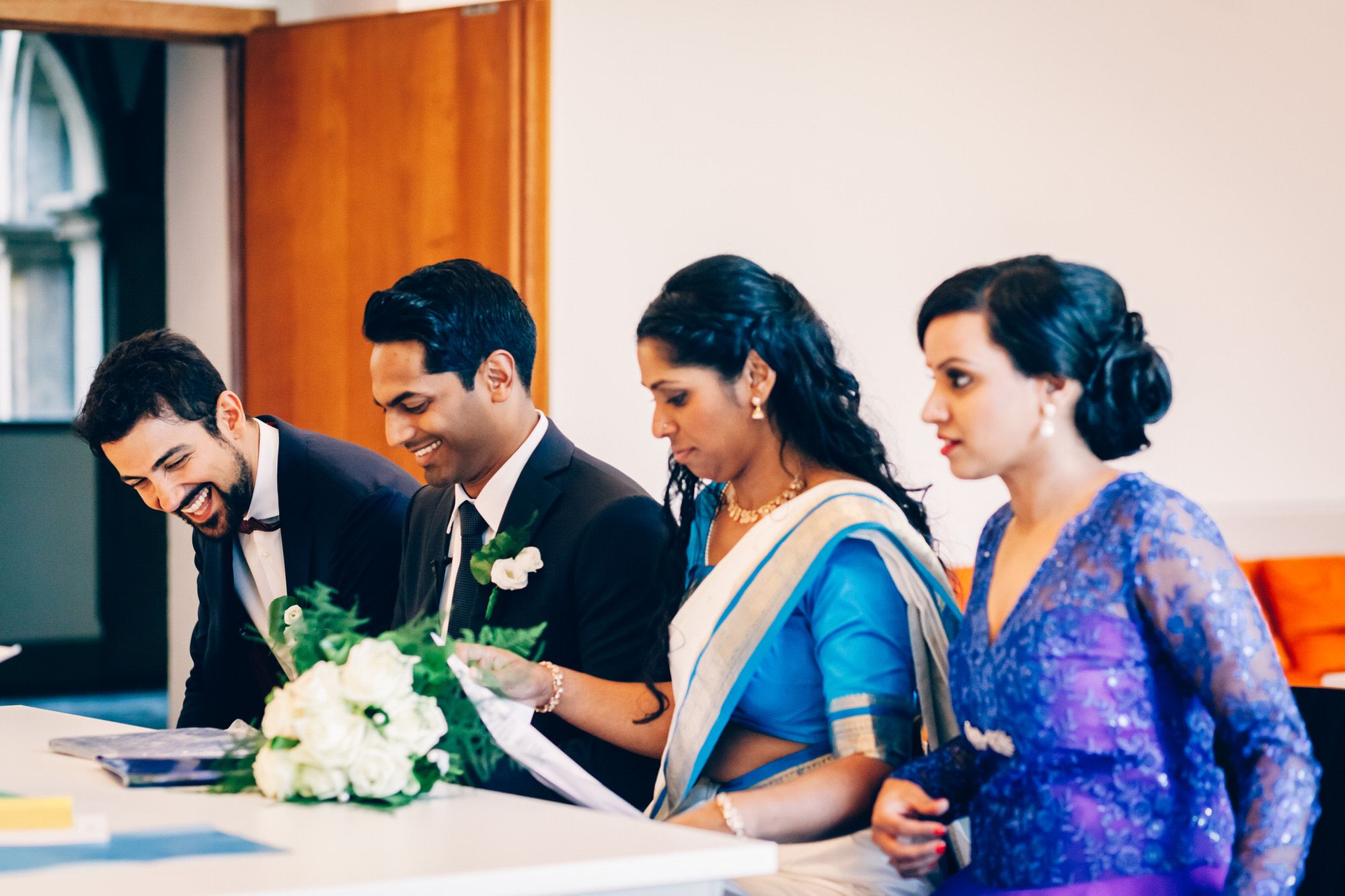 Sehr coole Standesamtliche Hochzeit in Köln ♥ Indisches Paar
